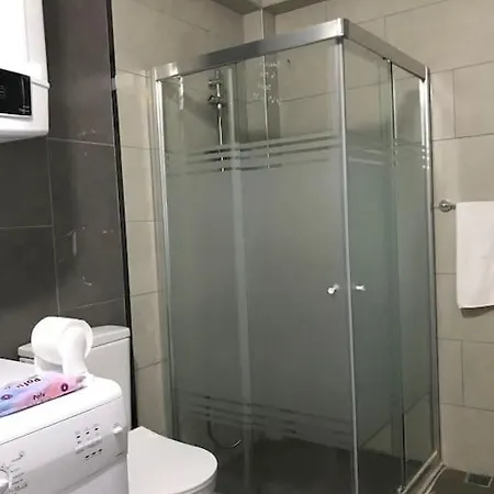 Bodrum Sahilinde Bahceli Terasli Ferah Ev *