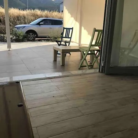 Bodrum Sahilinde Bahceli Terasli Ferah Ev דירה *